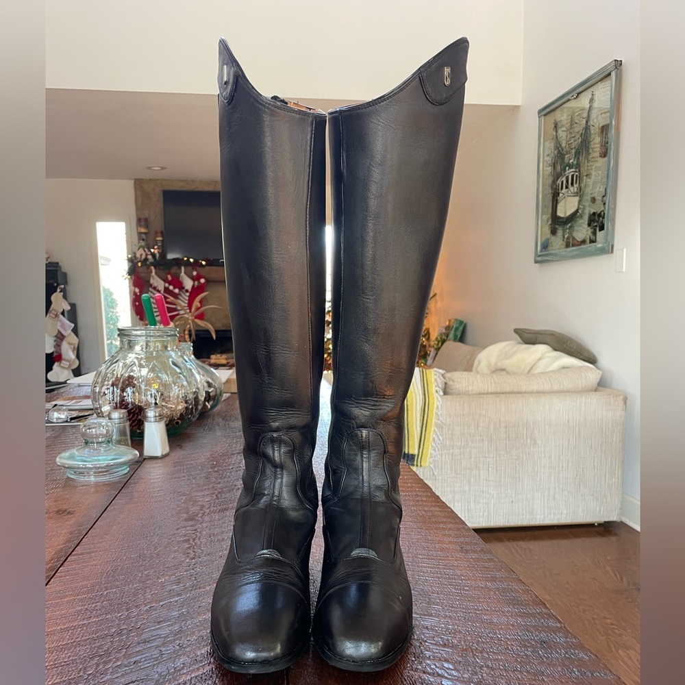 Equestrian Tredstep tall boots. Size 8.5.
